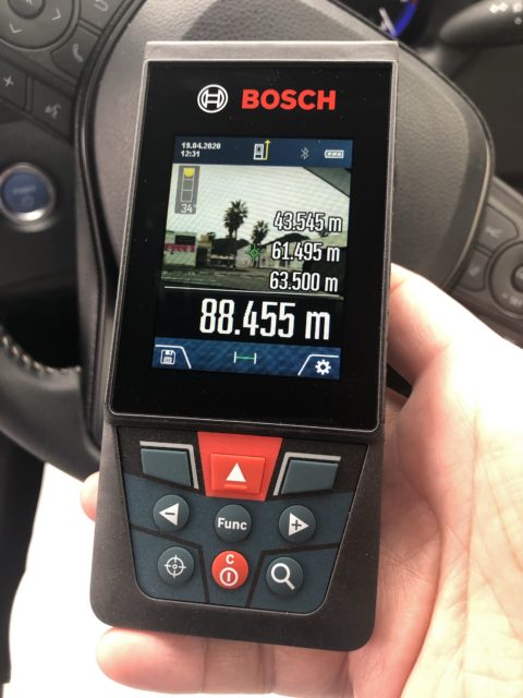 屋外の長距離でも測定できます